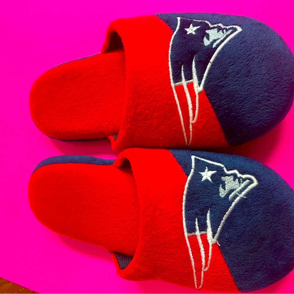 New England Patriots Slippers: kids size large